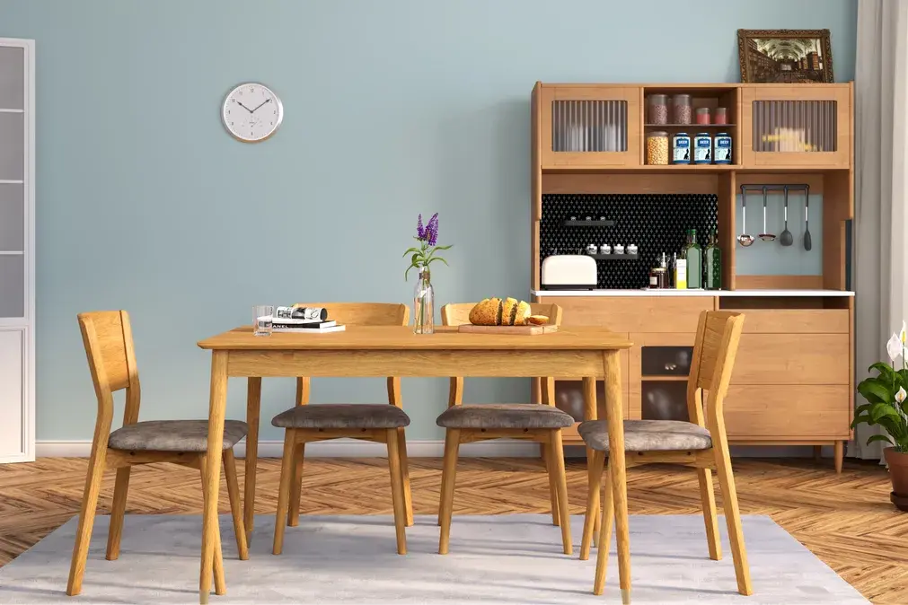 02_Dining_Table_Front_optimized_200